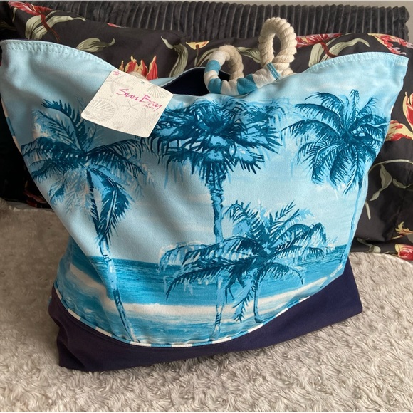 Sun Bay Handbags - NEW Sun Bay Oversized Beach Bag Palm Trees and Detachable Pouch NWT